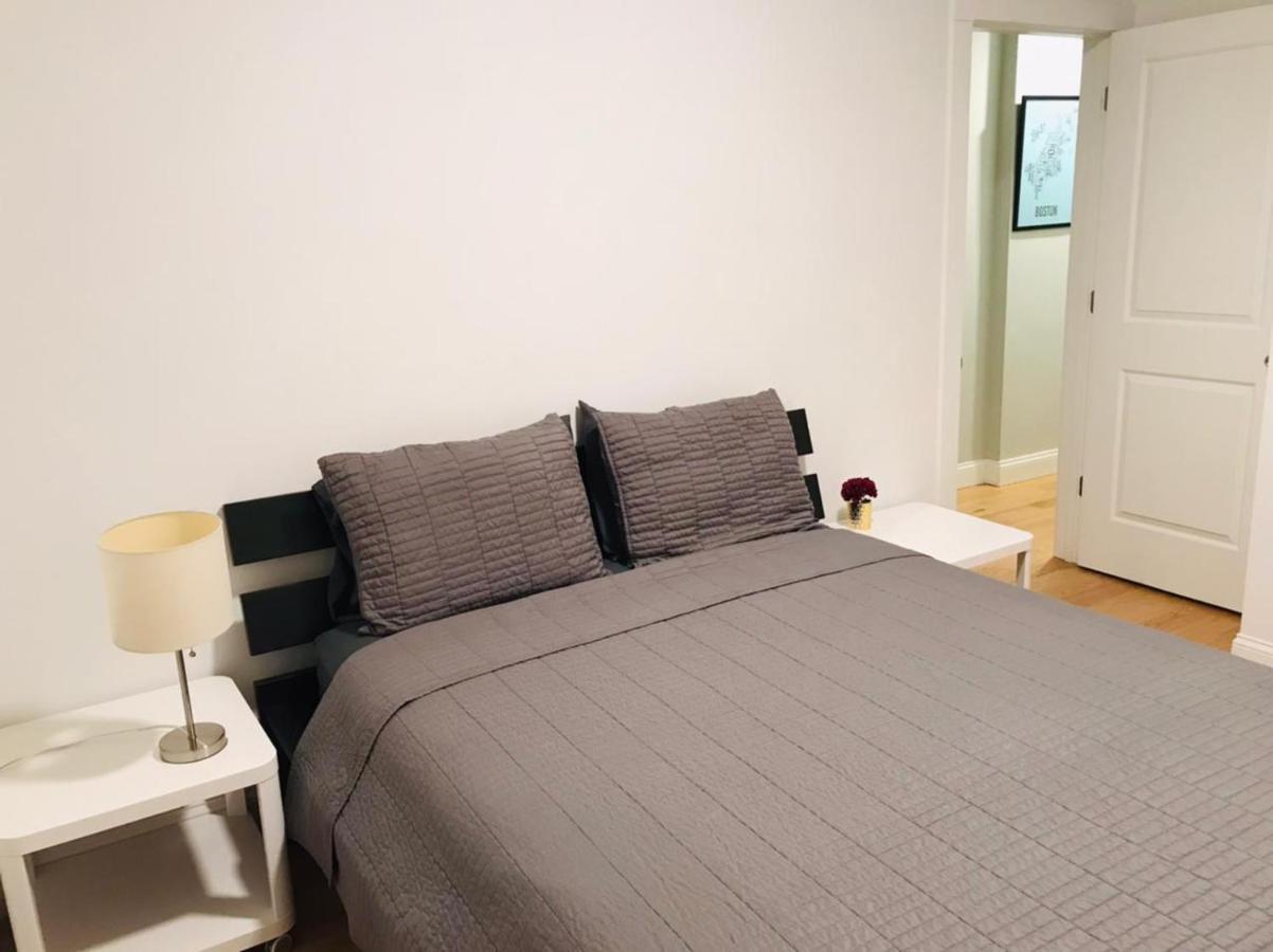 בוסטון Renovated, 10 Min From The City מראה חיצוני תמונה