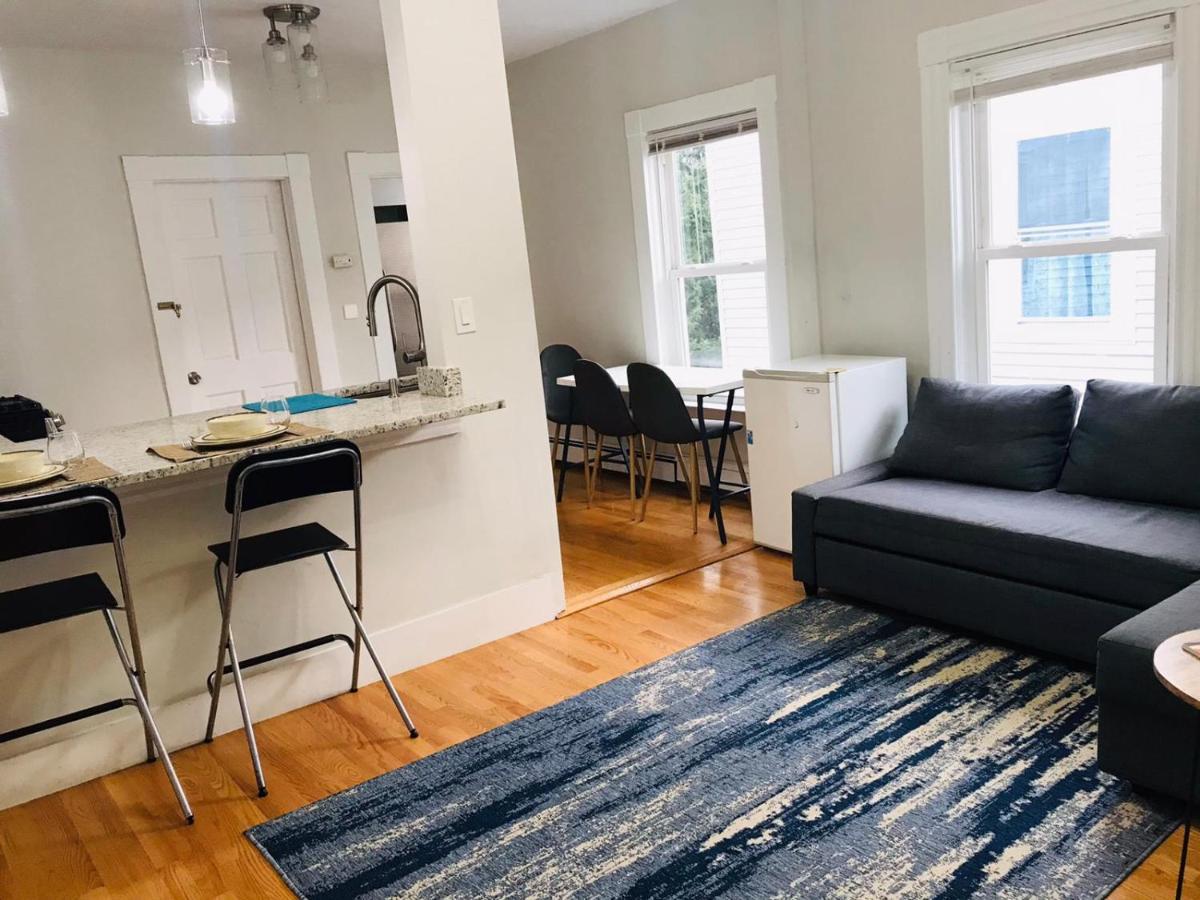 בוסטון Renovated, 10 Min From The City מראה חיצוני תמונה